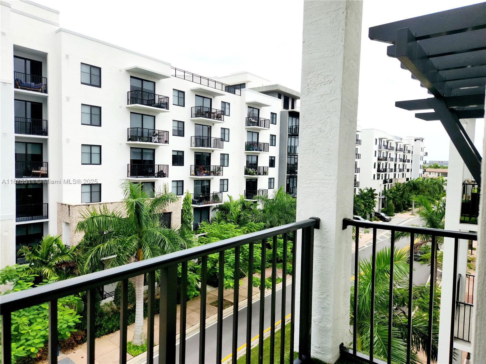 Urbana At The Residences - Residential