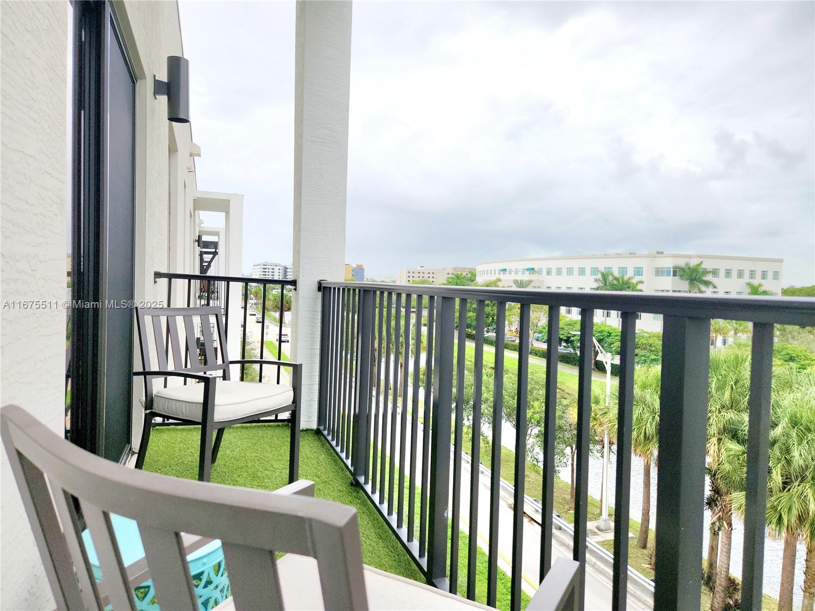 Urbana At The Residences - Residential