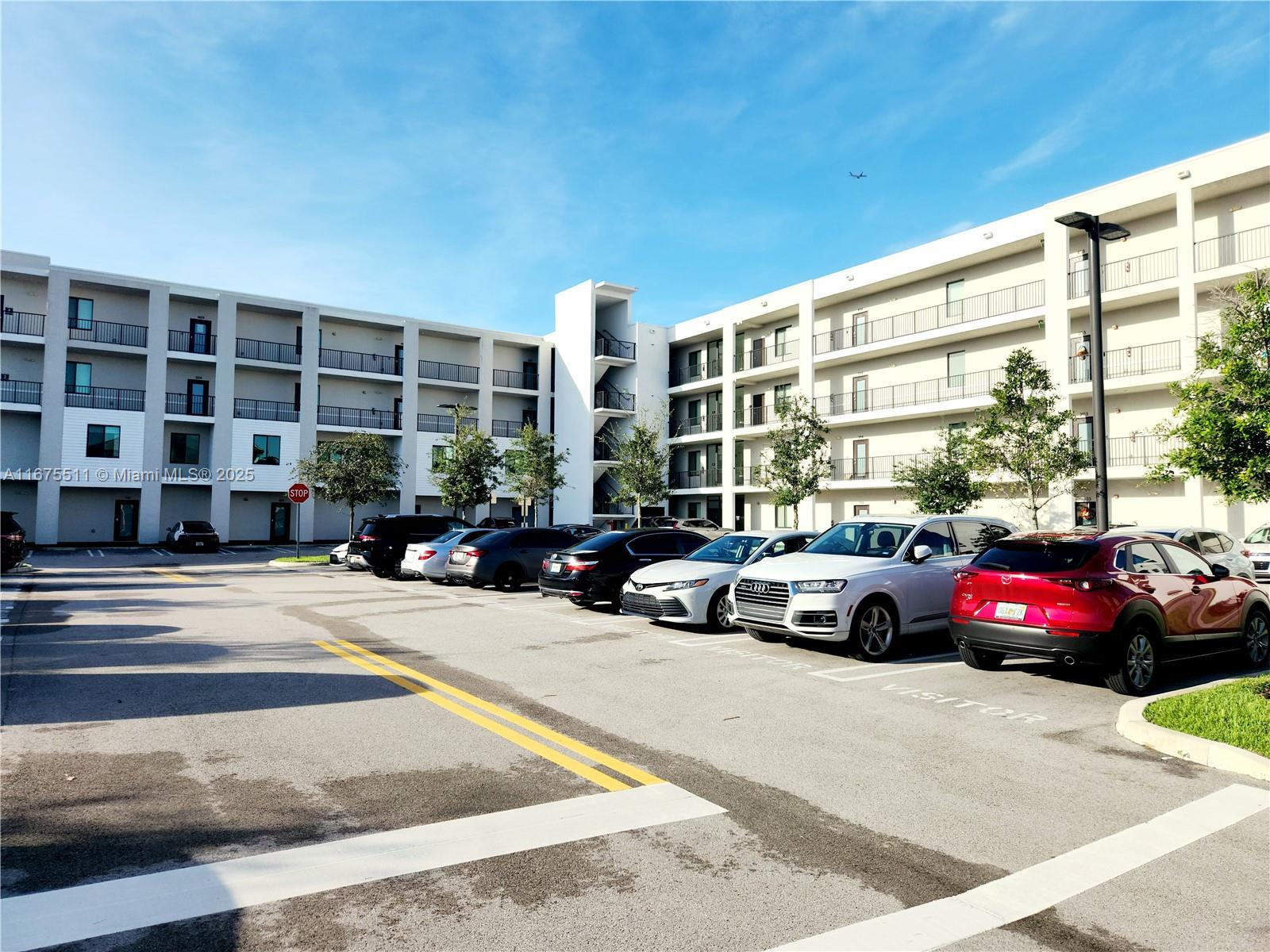 Urbana At The Residences - Residential