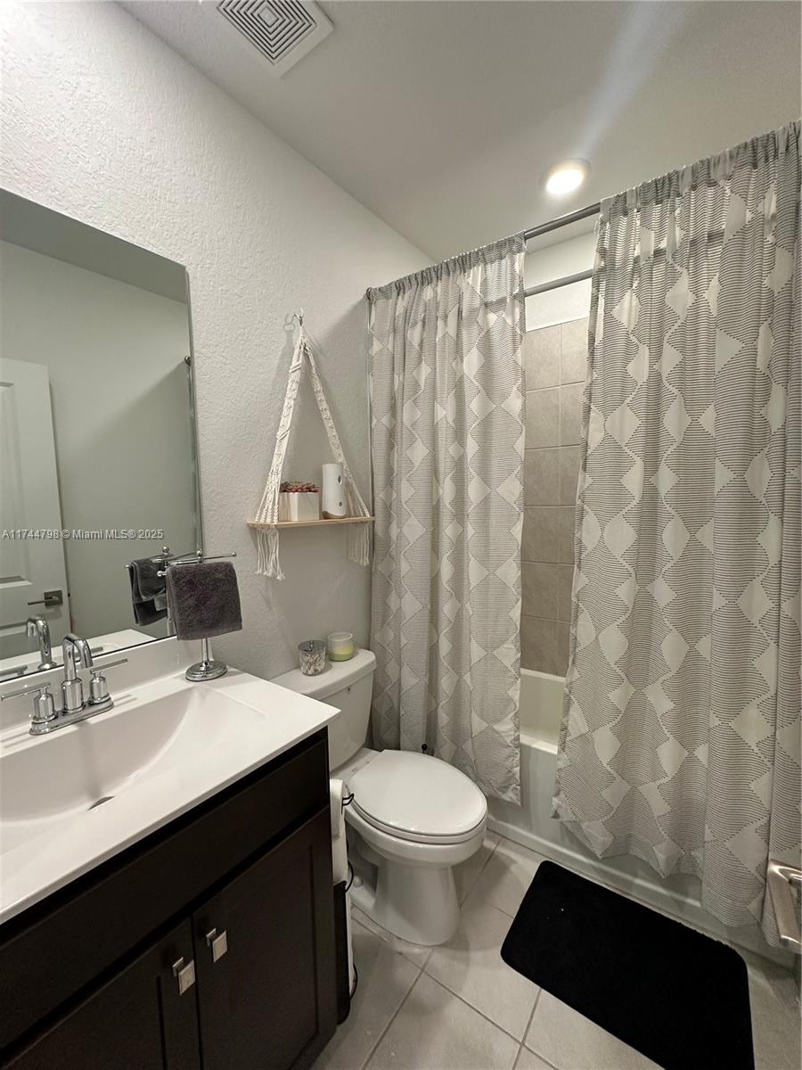 CEDAR AT KEYS GATE - Residential