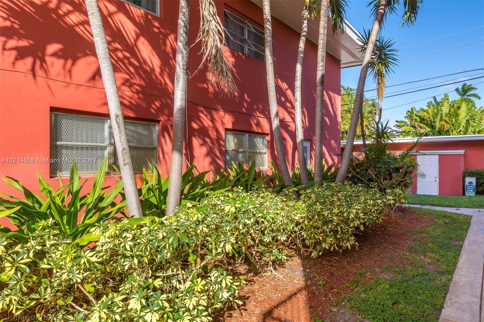 GARDEN APARTMENTS - Land