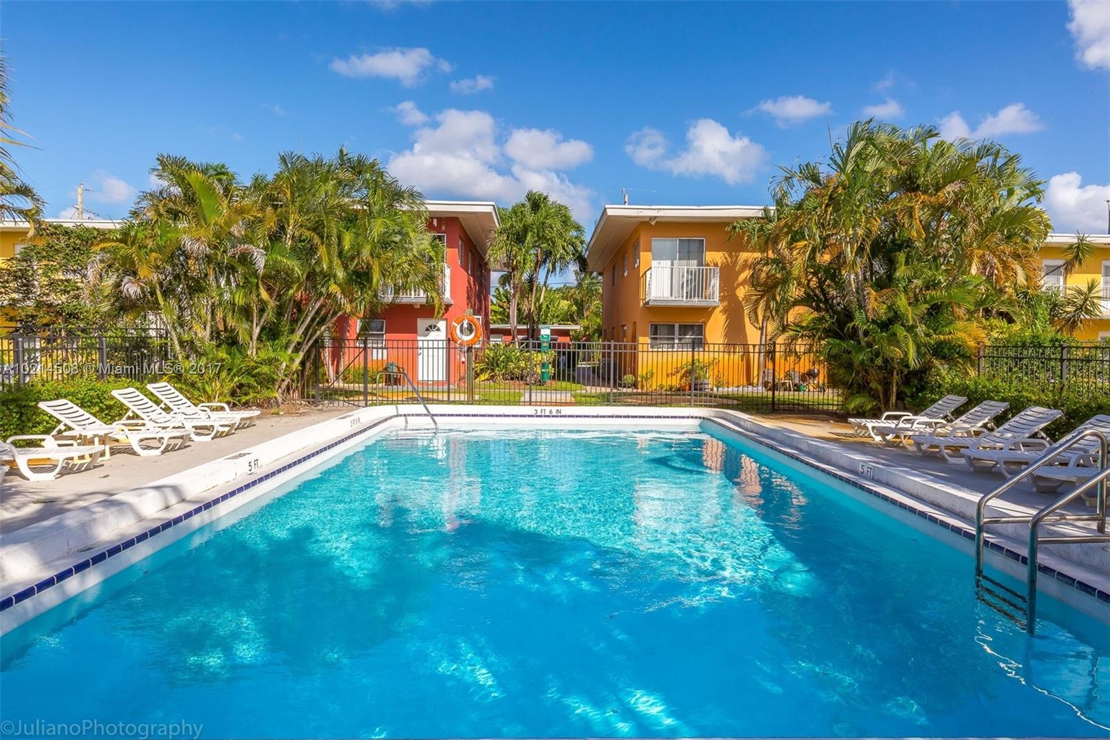 GARDEN APARTMENTS - Land