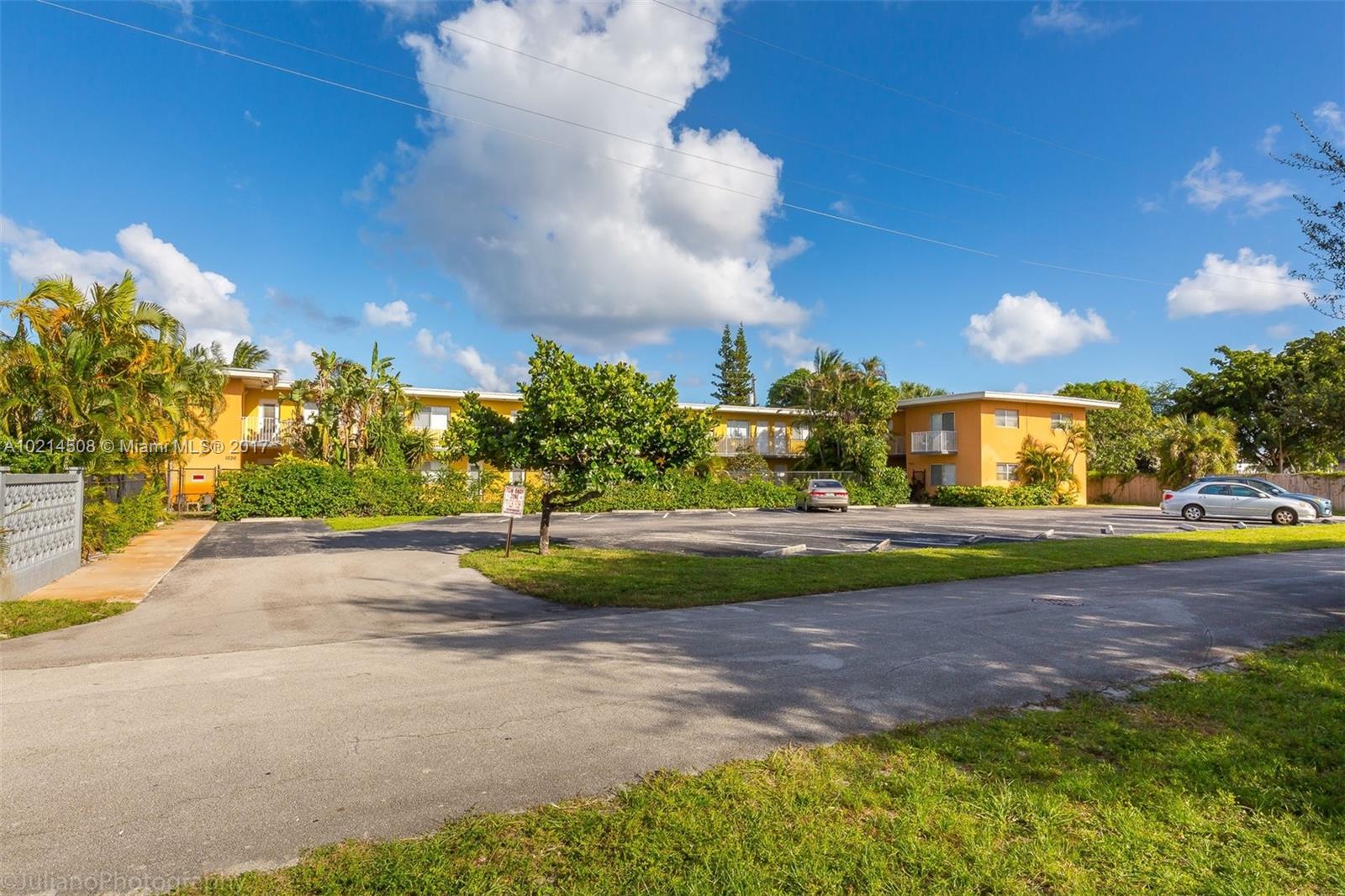 GARDEN APARTMENTS - Land