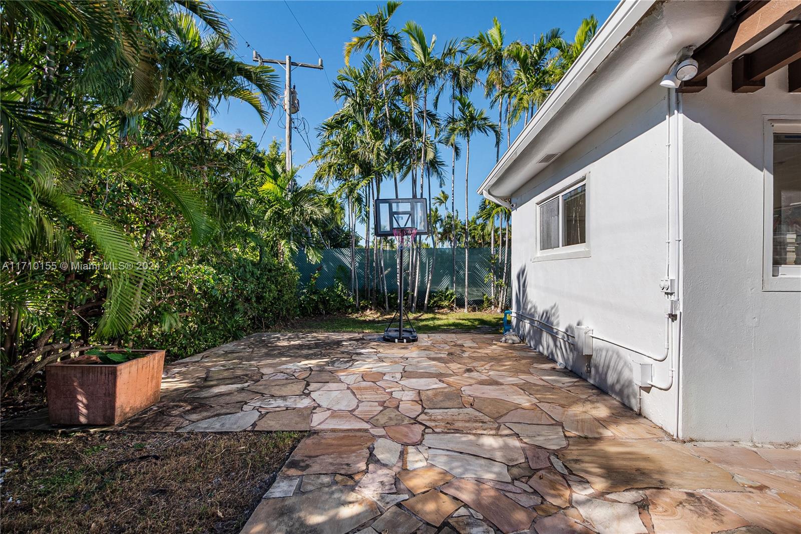 BAY HARBOR ISLAND - Residential