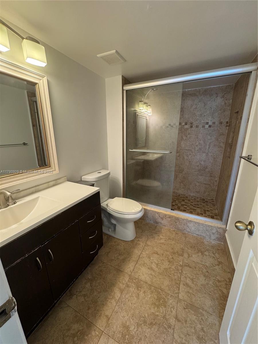 DEVONAIRE CONDO AT PEMBRO - Residential