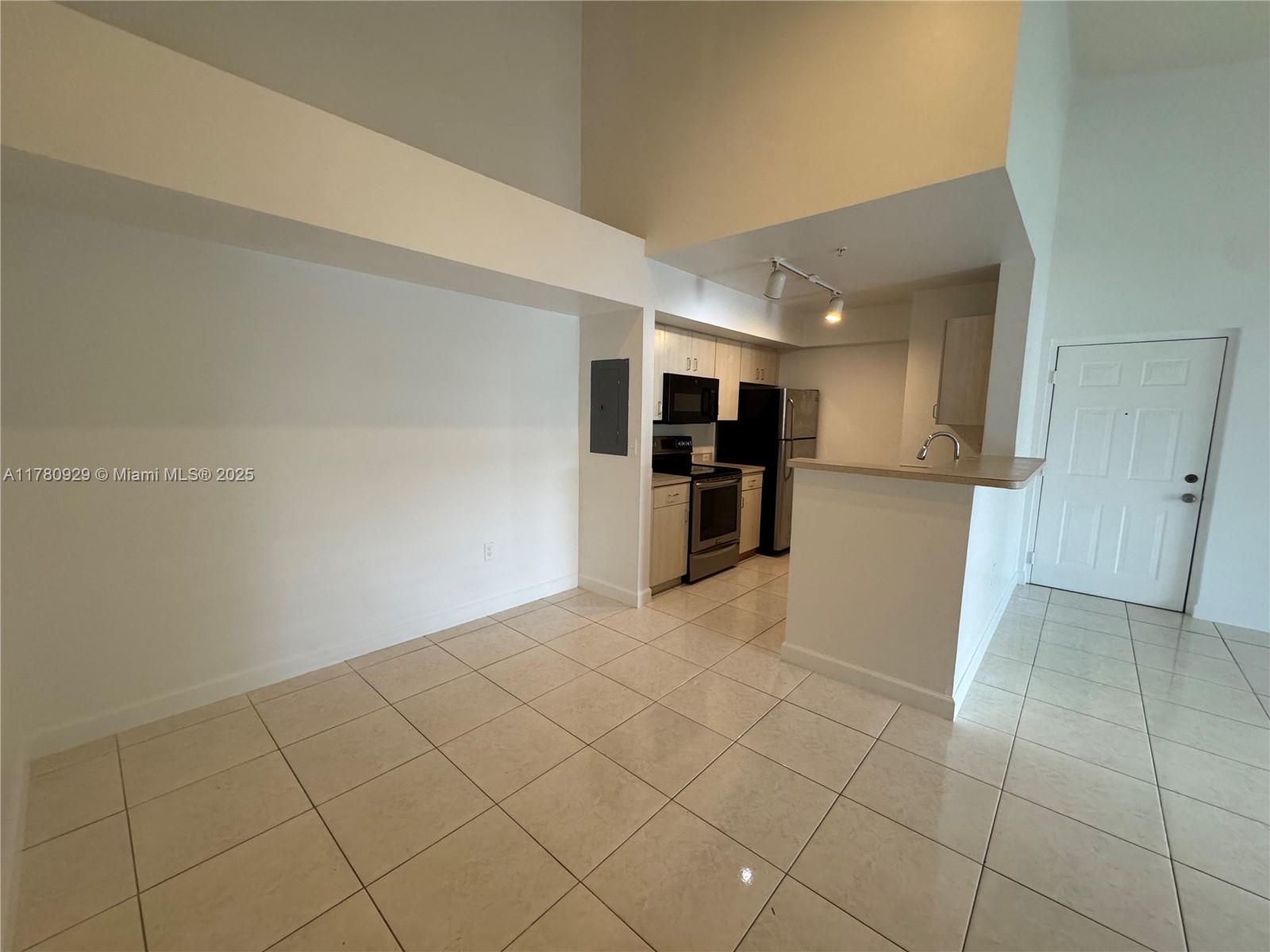 DEVONAIRE CONDO AT PEMBRO - Residential