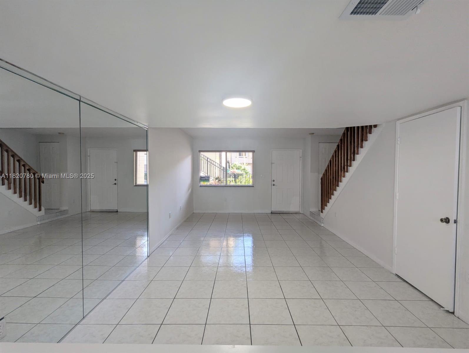 CHATEAUBLEAU VILLAS AT MI - Residential Lease