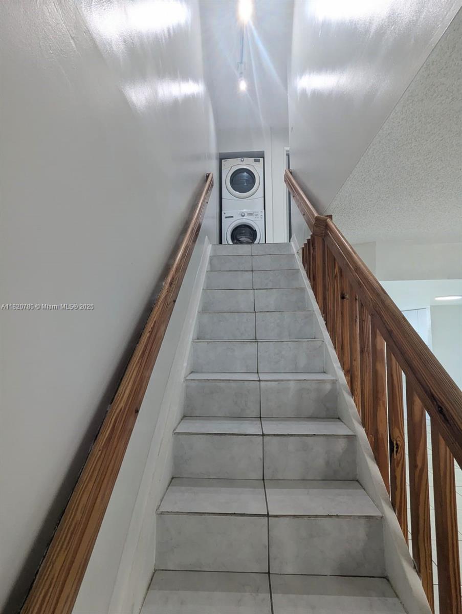 CHATEAUBLEAU VILLAS AT MI - Residential Lease