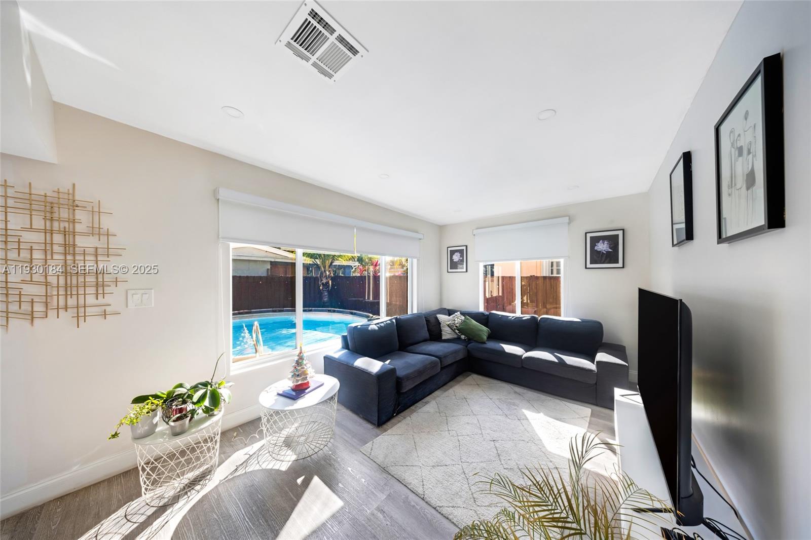 PARK ROAD MANOR - Residential