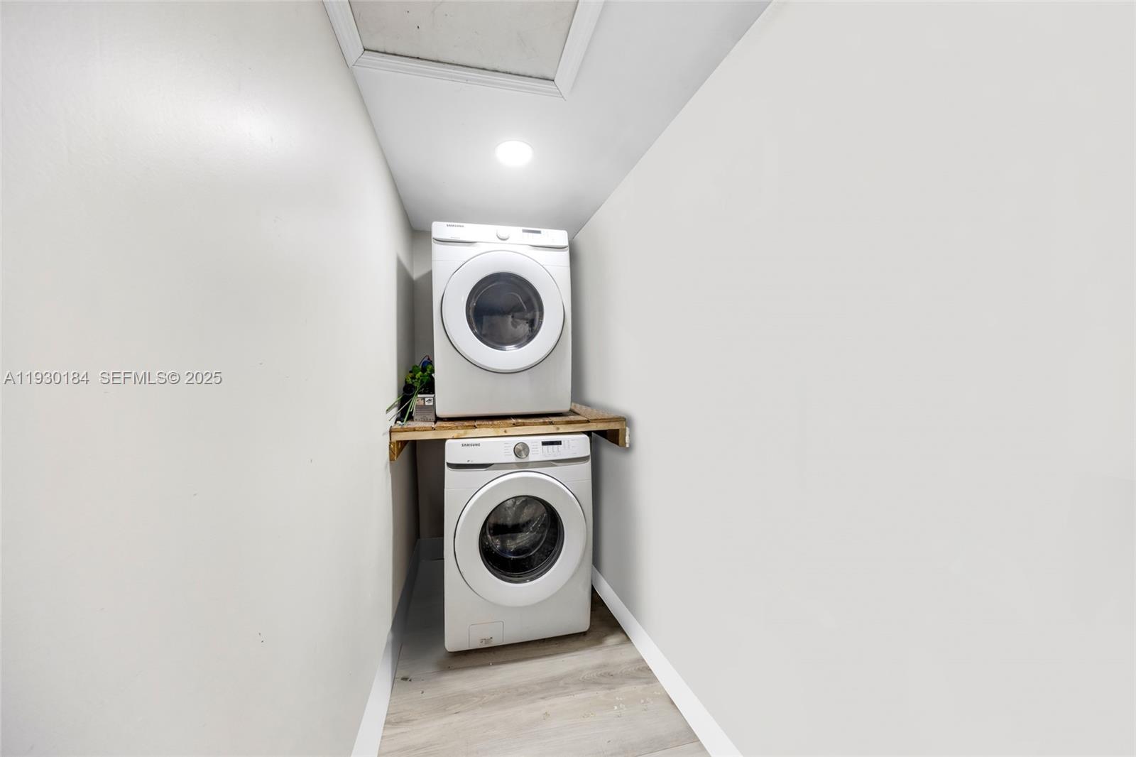 PARK ROAD MANOR - Residential