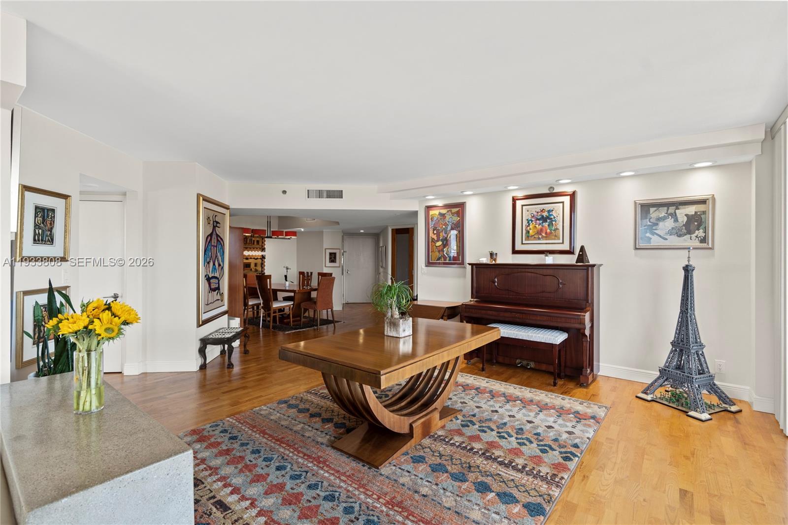 HARBOR TWS AT THE WATERWA - Residential