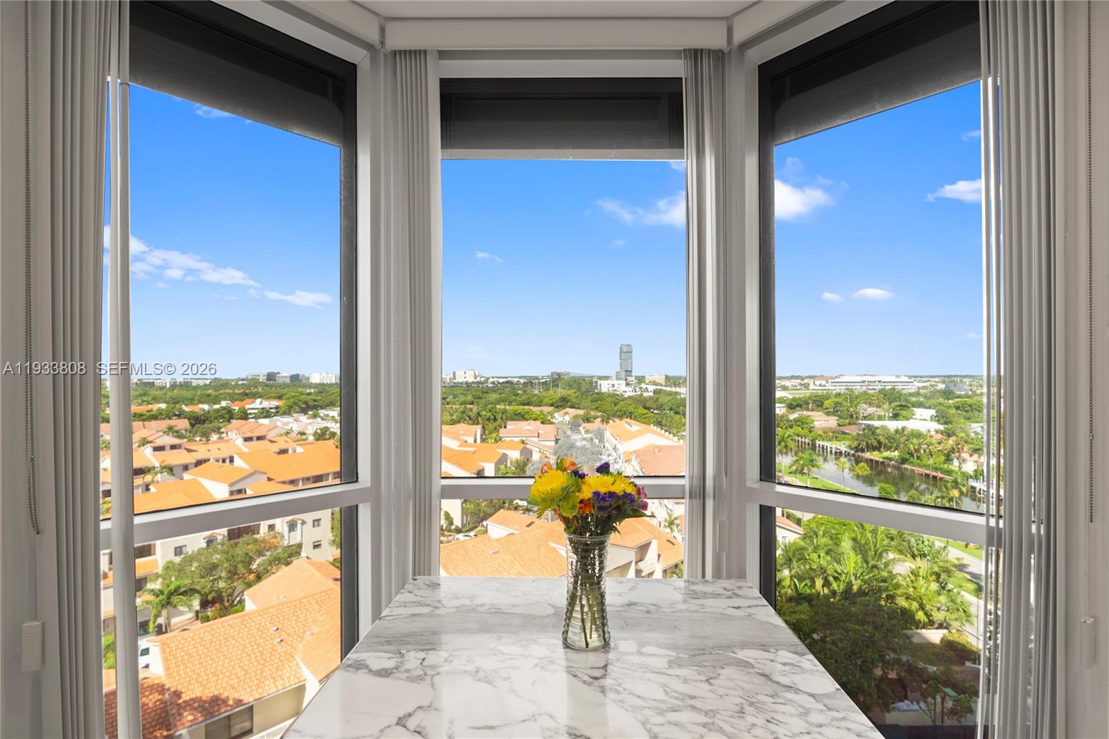 HARBOR TWS AT THE WATERWA - Residential