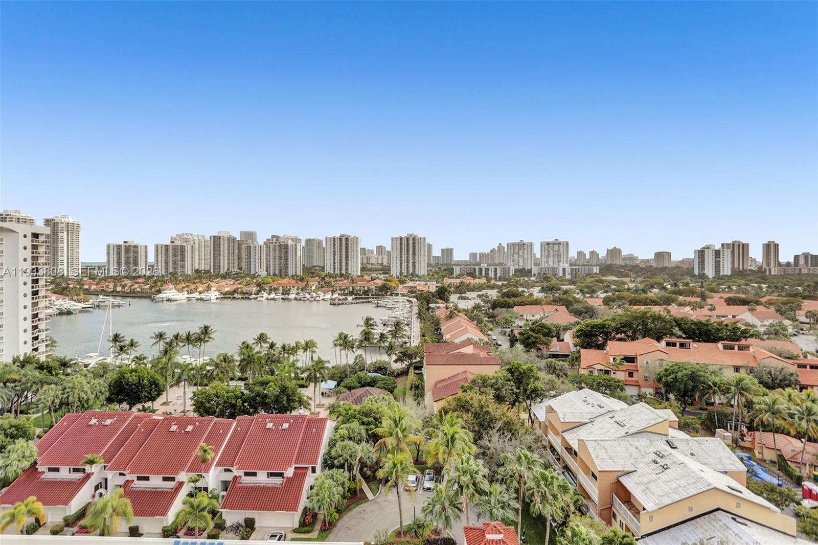 HARBOR TWS AT THE WATERWA - Residential