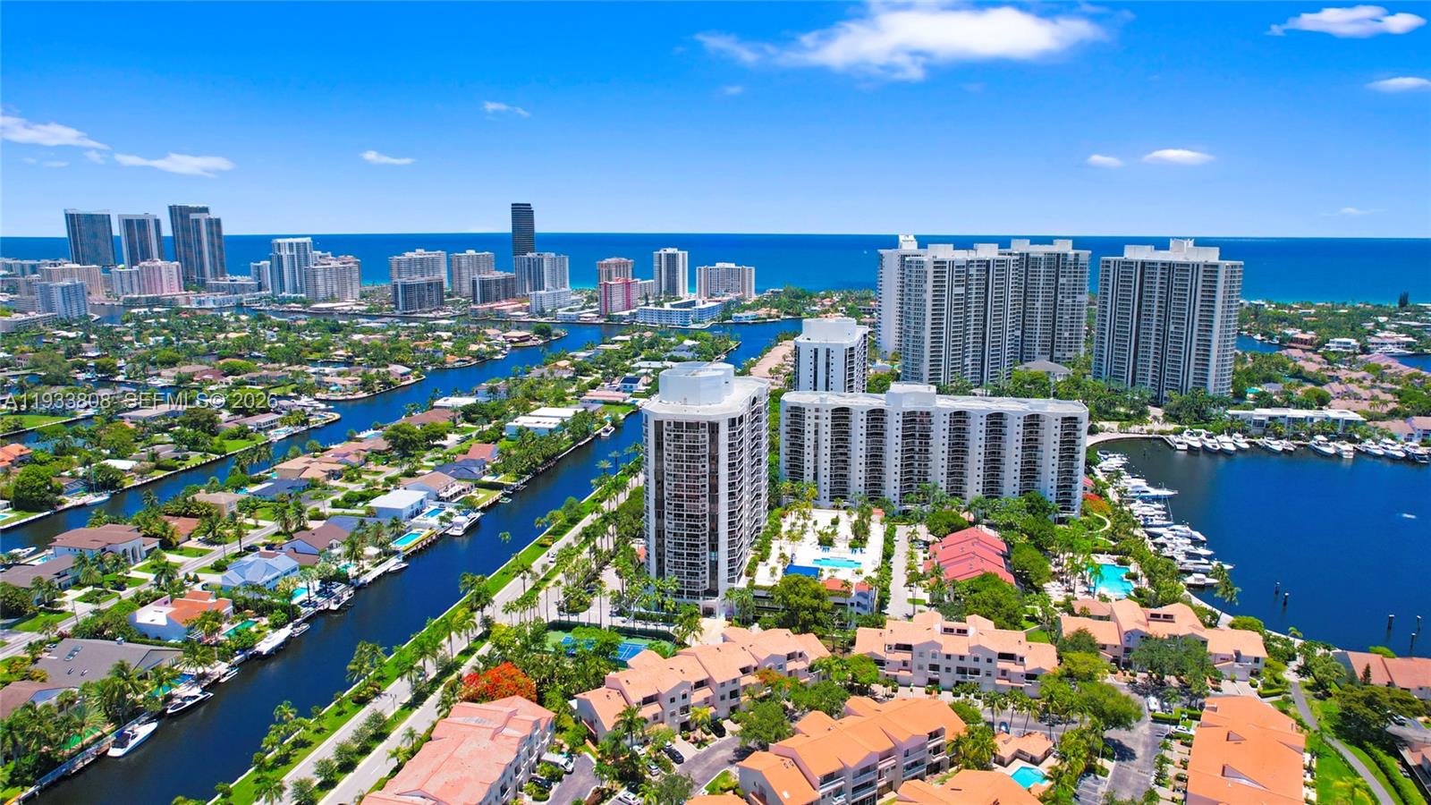 HARBOR TWS AT THE WATERWA - Residential