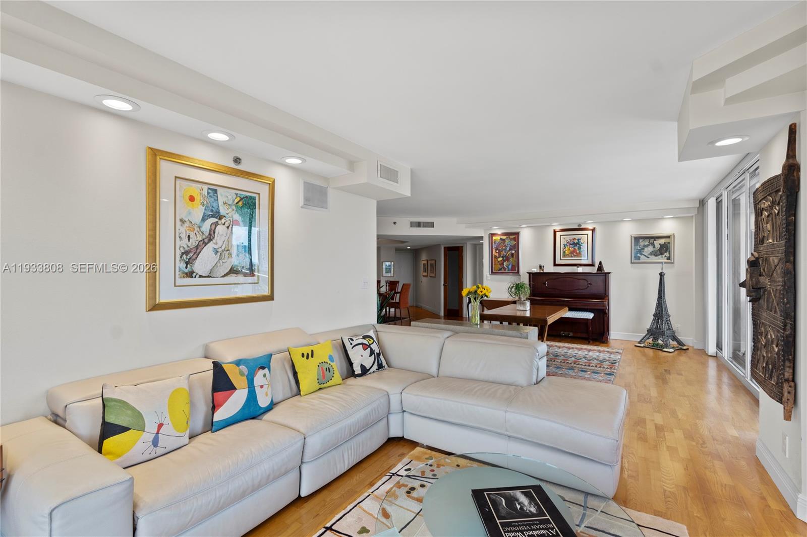 HARBOR TWS AT THE WATERWA - Residential