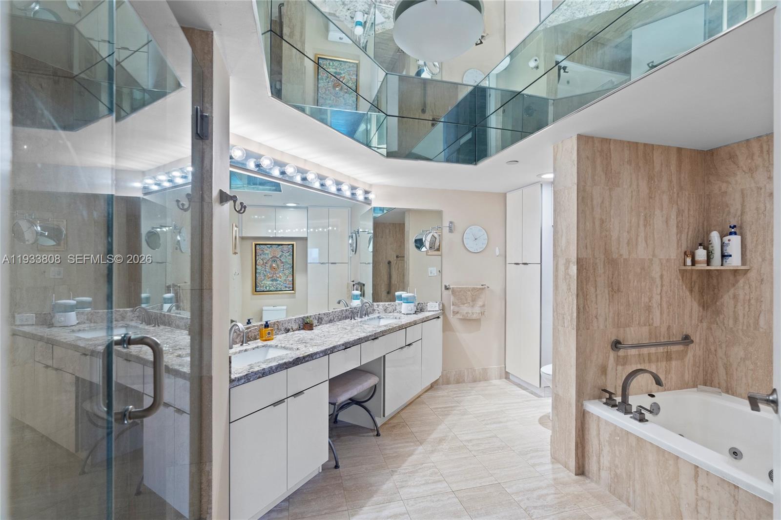 HARBOR TWS AT THE WATERWA - Residential