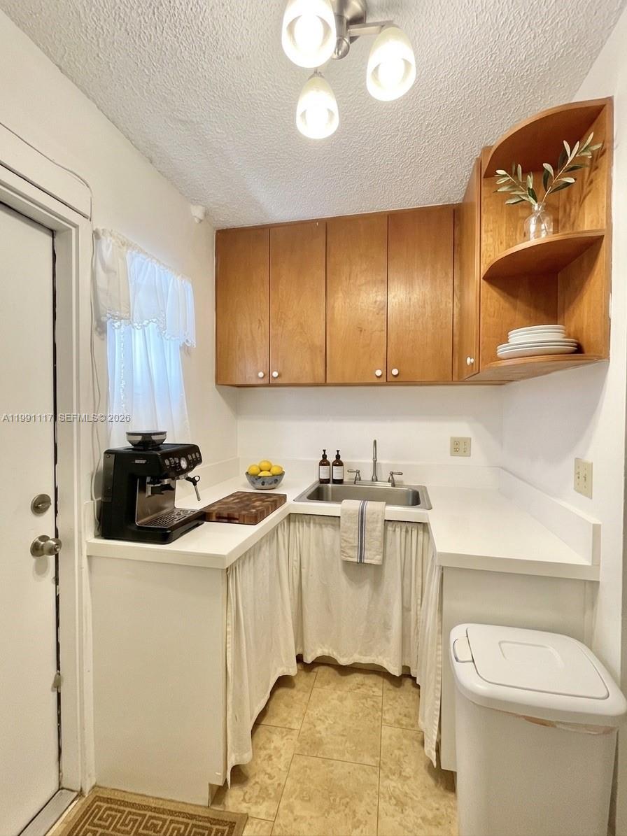 HOWMAR PARK 1ST ADDN - Residential