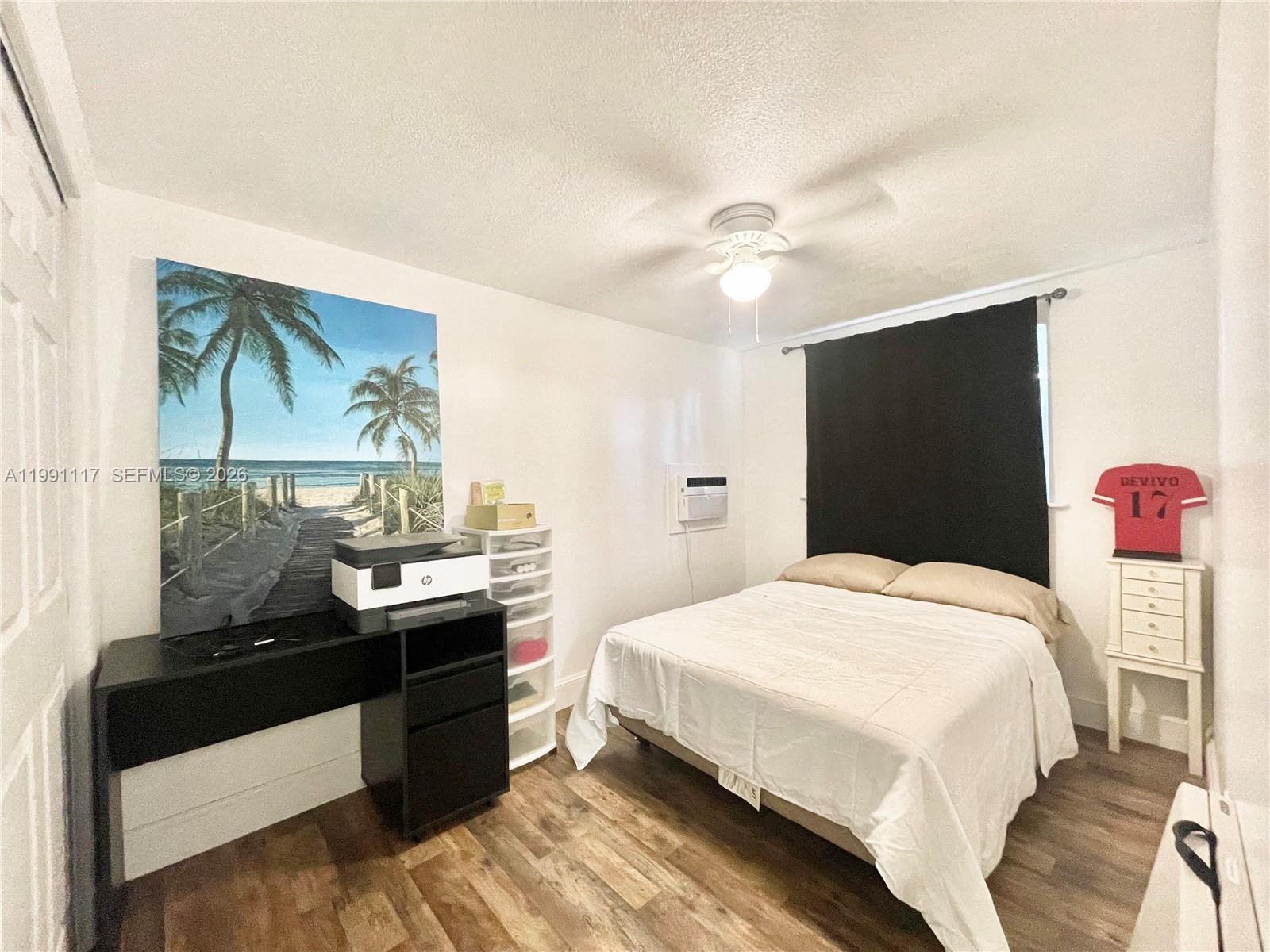 HOWMAR PARK 1ST ADDN - Residential