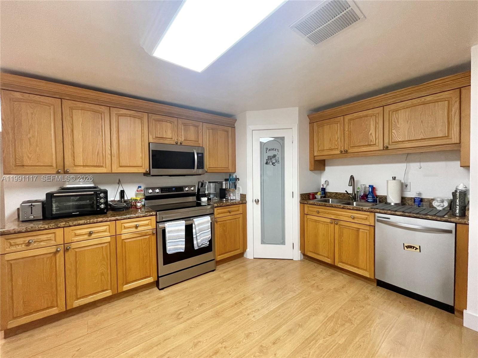 HOWMAR PARK 1ST ADDN - Residential