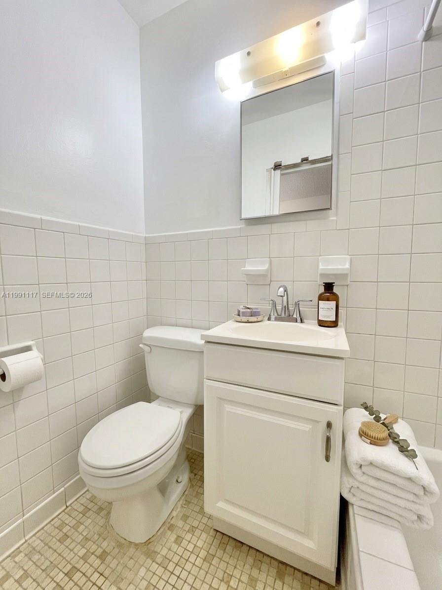 HOWMAR PARK 1ST ADDN - Residential