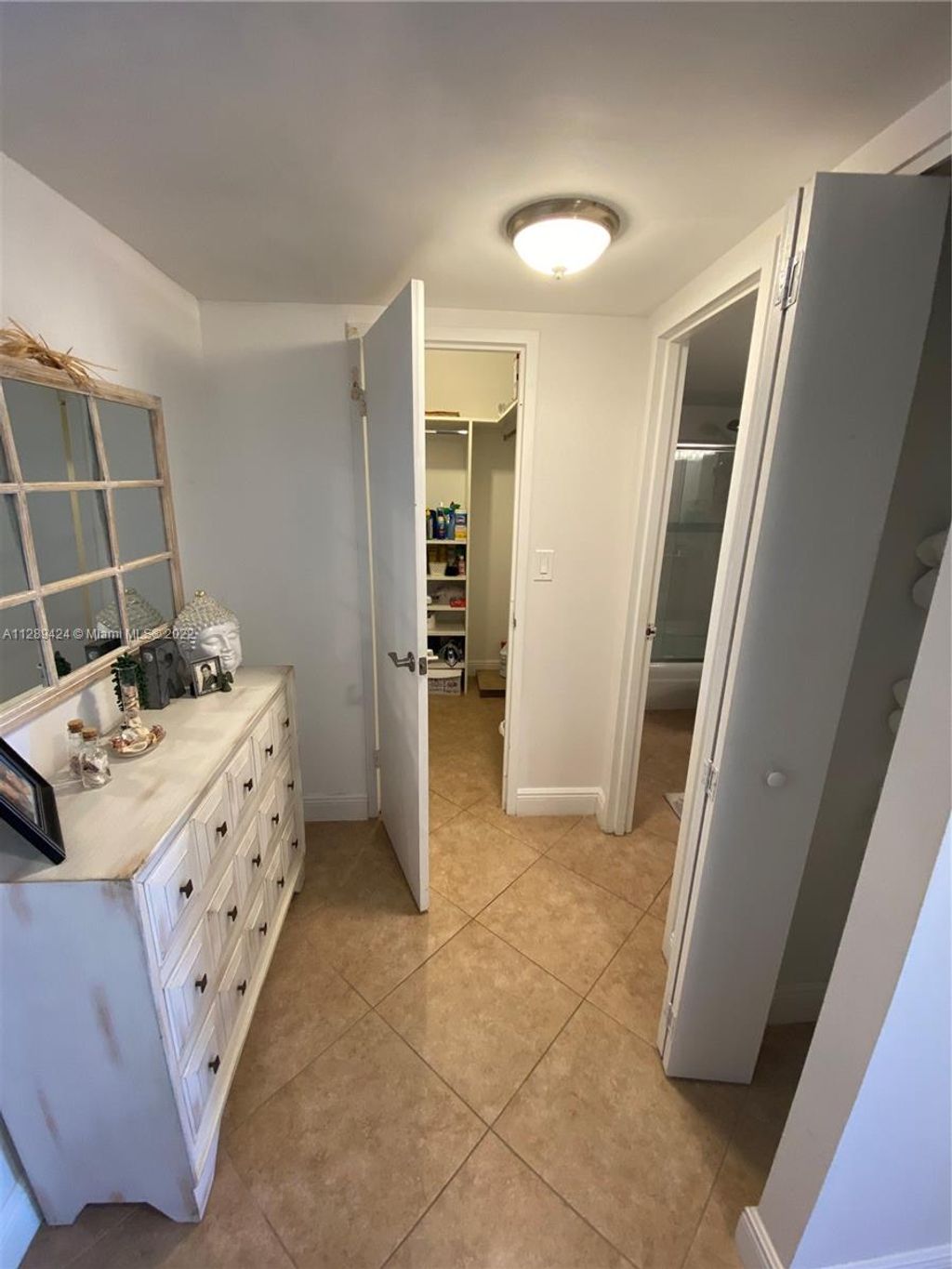 Photo of 3180 S Ocean Dr #507, Hallandale Beach, FL 33009 (MLS # A11289424)