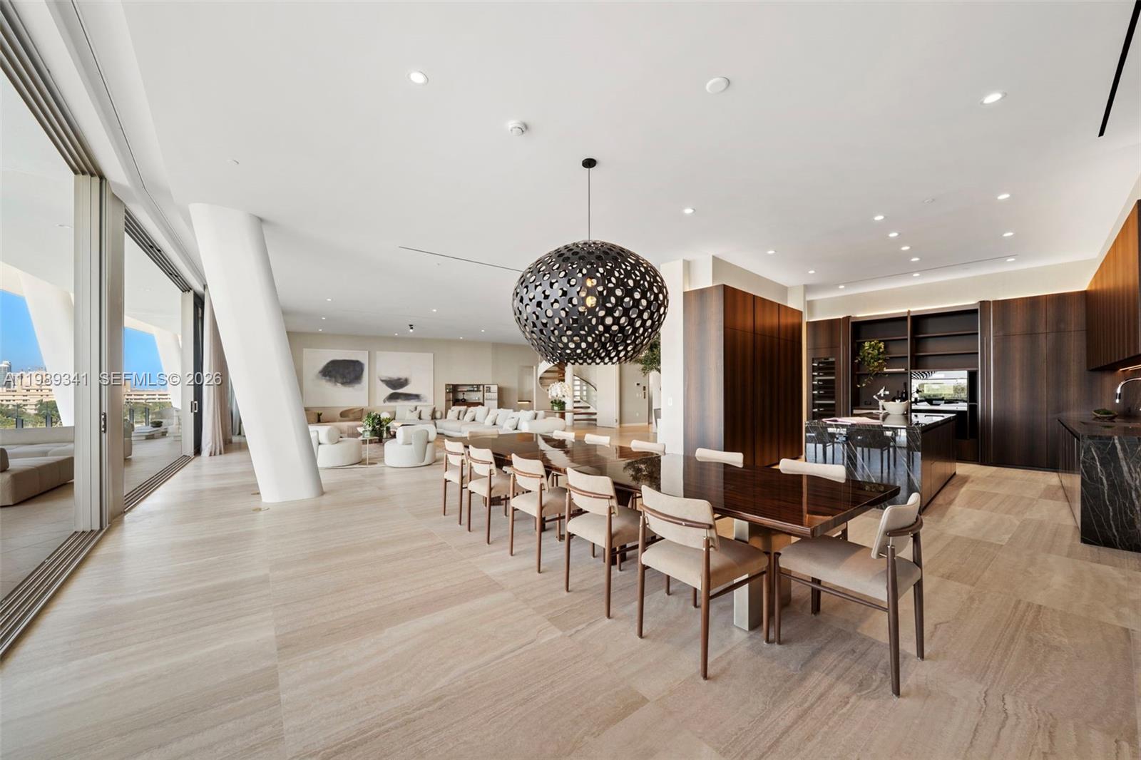 5 Grove Isle Dr PHS01