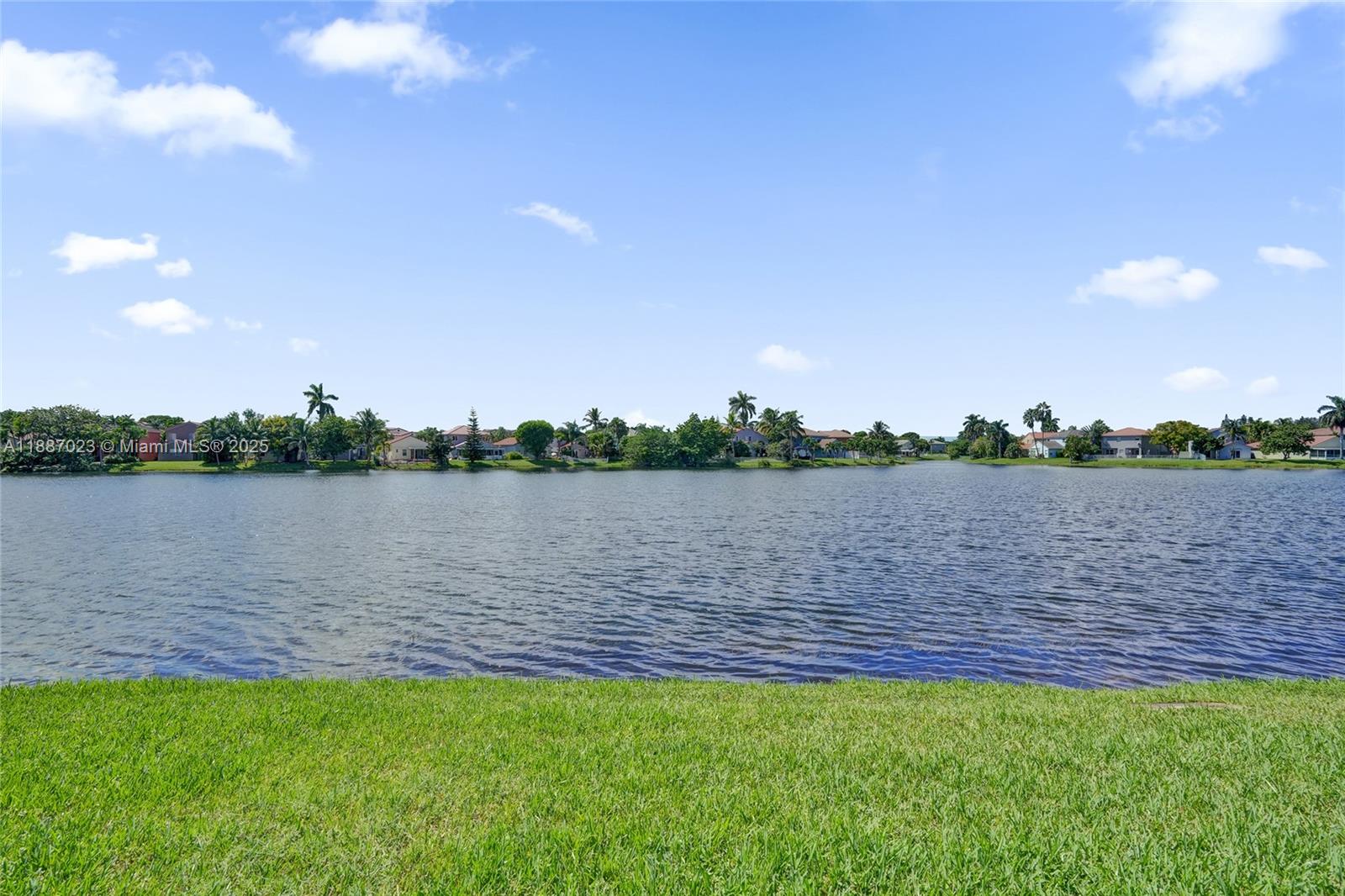 PEMBROKE POINTE SECTION T - Residential