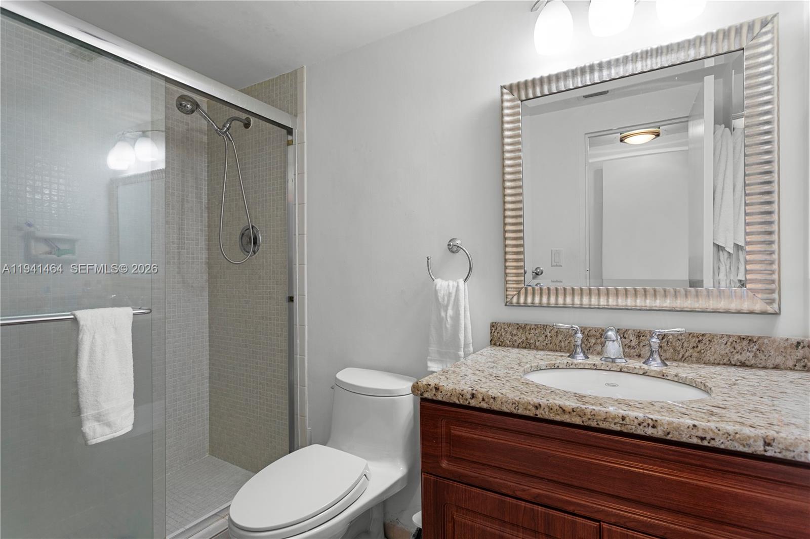 0HE CARRIAGE CLUB SOUTH C - Residential