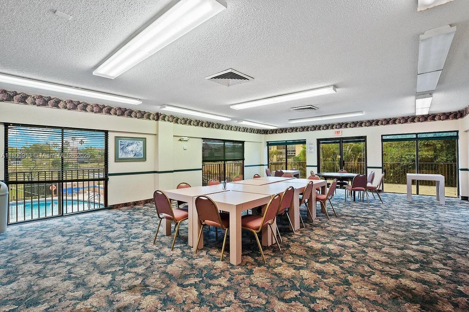 PALM LAKES CONDO - Residential