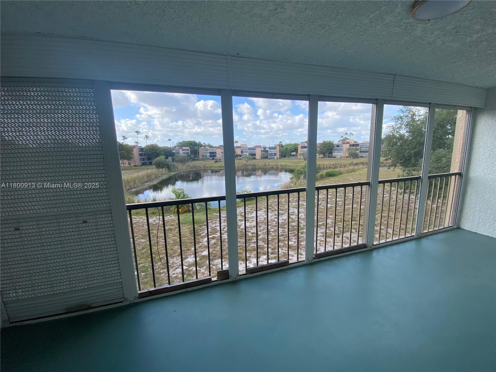 PALM LAKES CONDO - Residential
