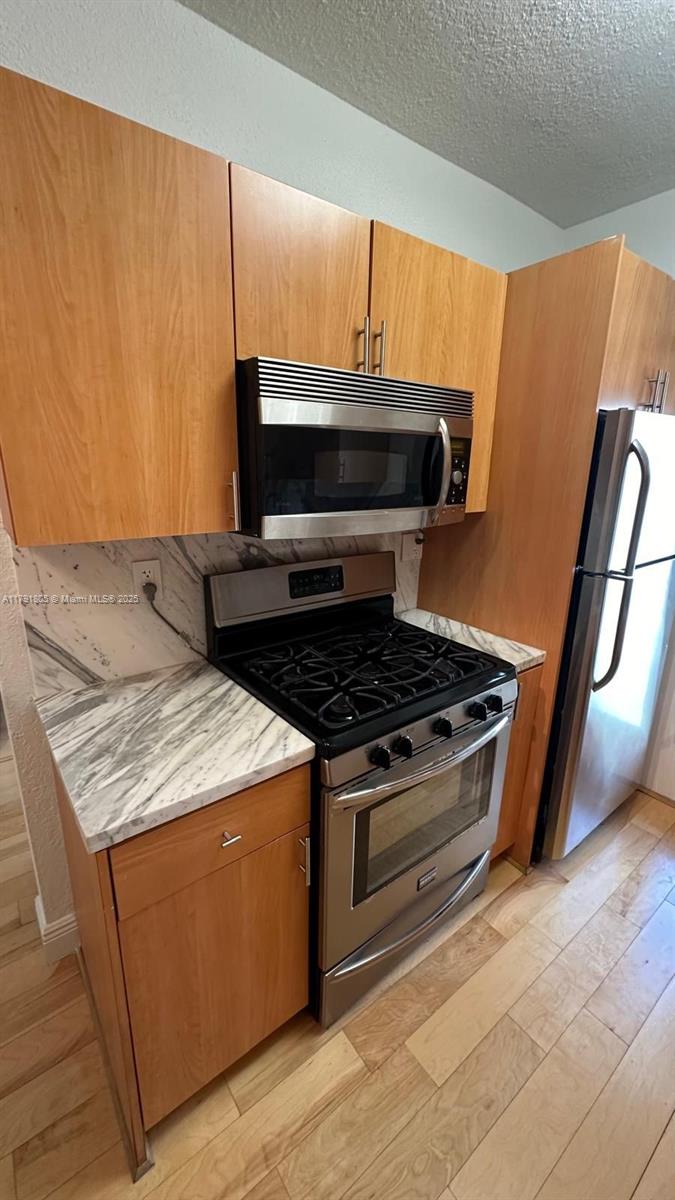 640 Pennsylvania Ave 14