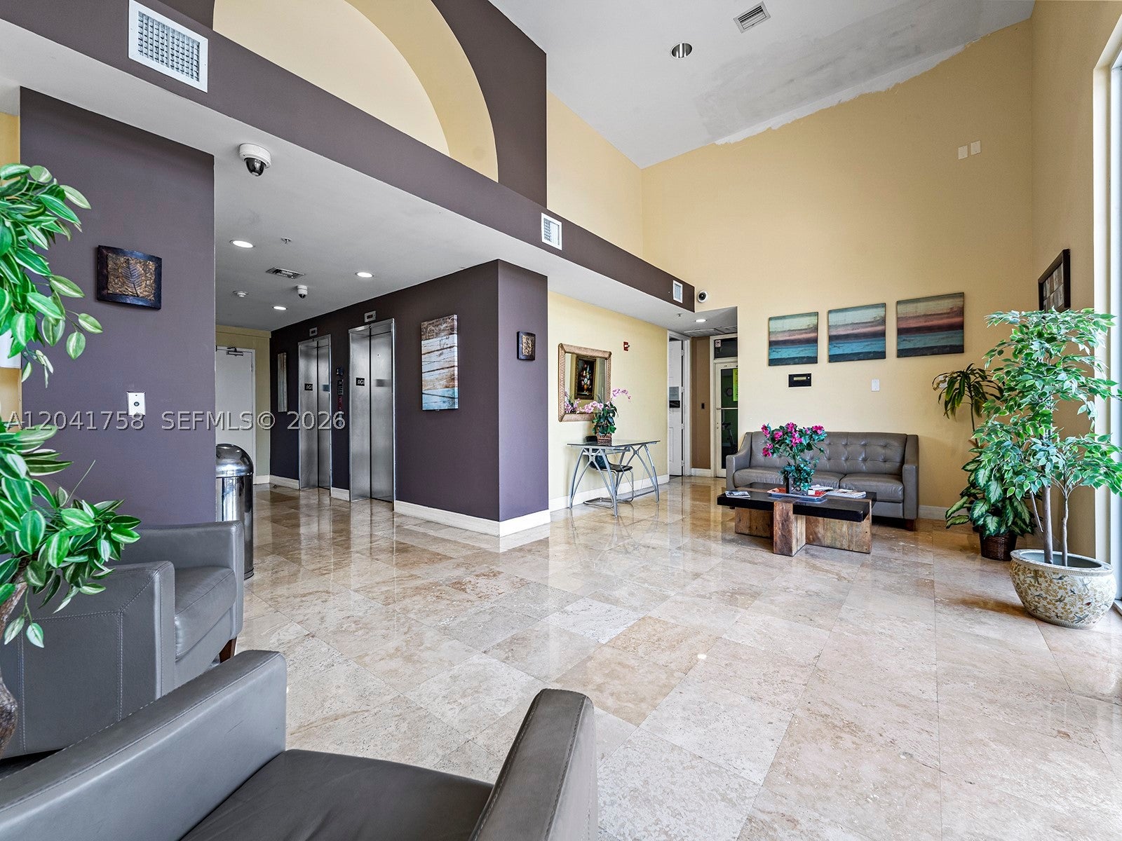 215 SW 42nd Ave 810