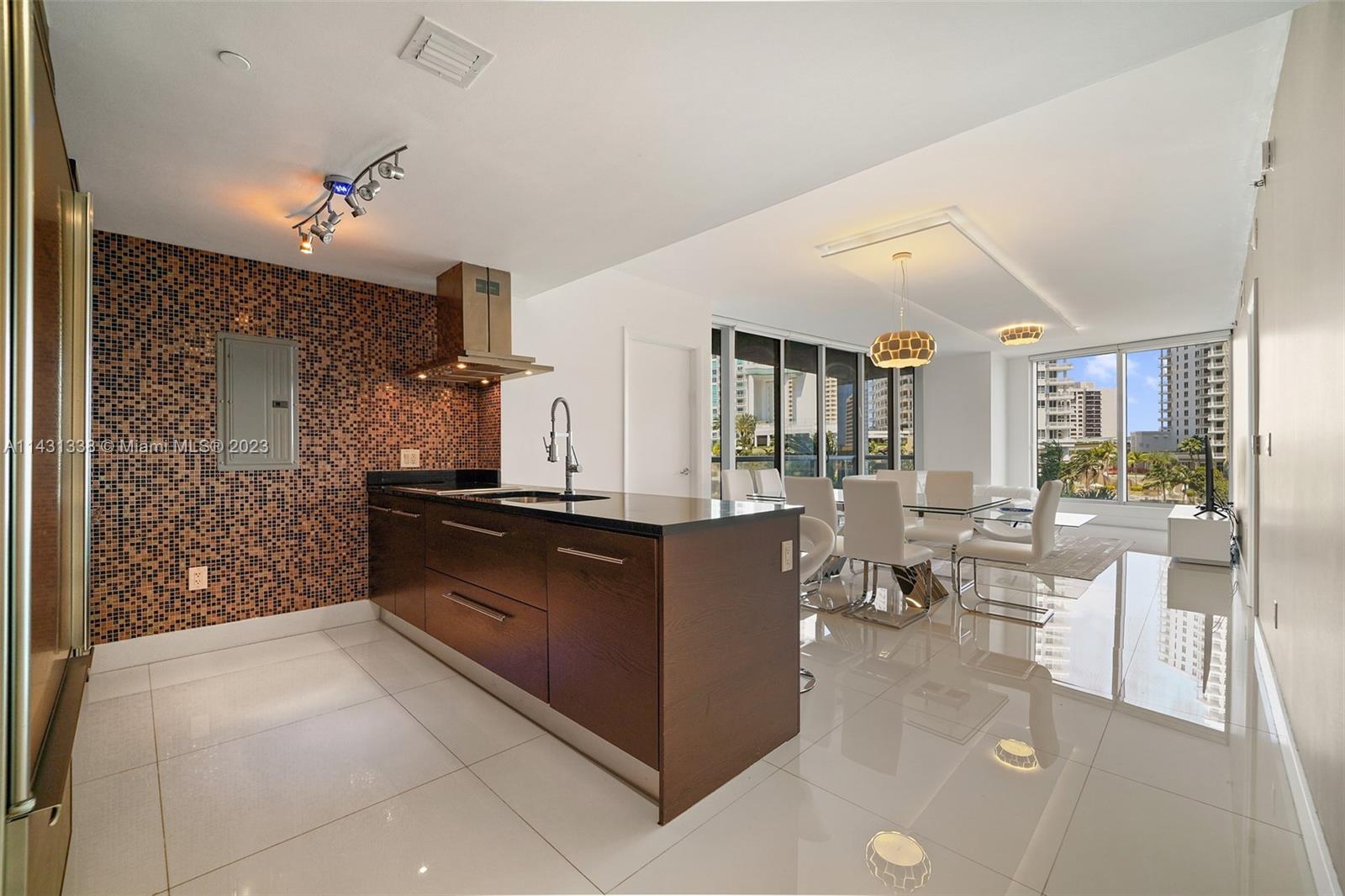 Property for Sale at 495 Brickell Ave 402, Miami, Broward County, Florida - Bedrooms: 2 
Bathrooms: 2  - $1,499,999