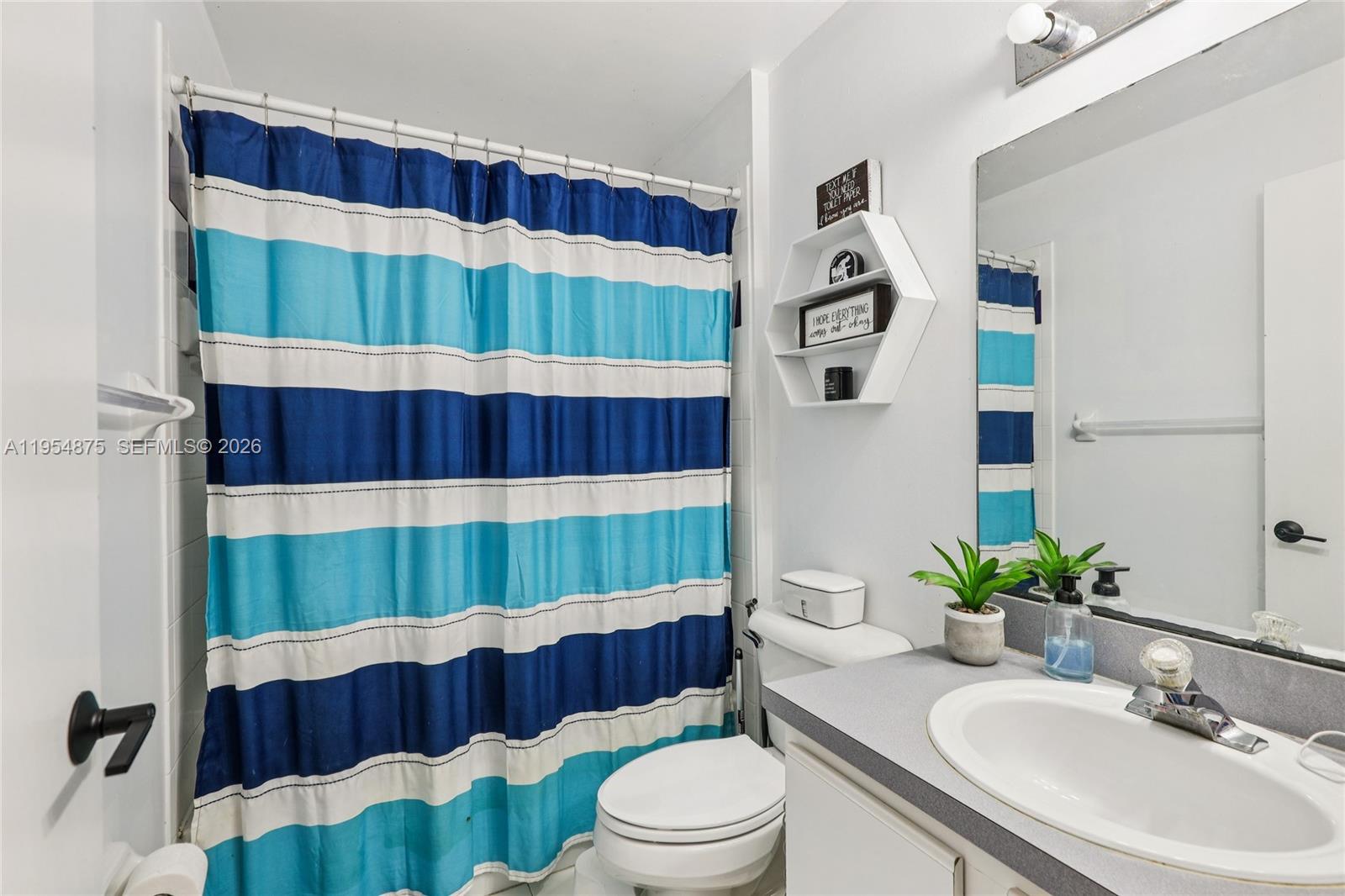 CENTEX-REPLAT OF A PORTIO - Residential