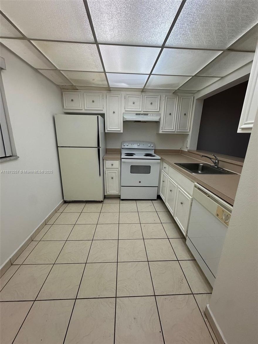 Spacious unit in convenient location near highways and shopping.