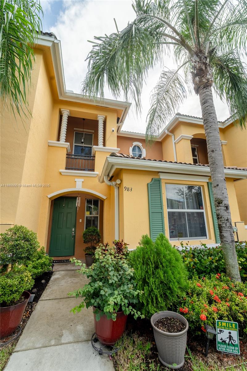 MARBELLA BAY - Residential