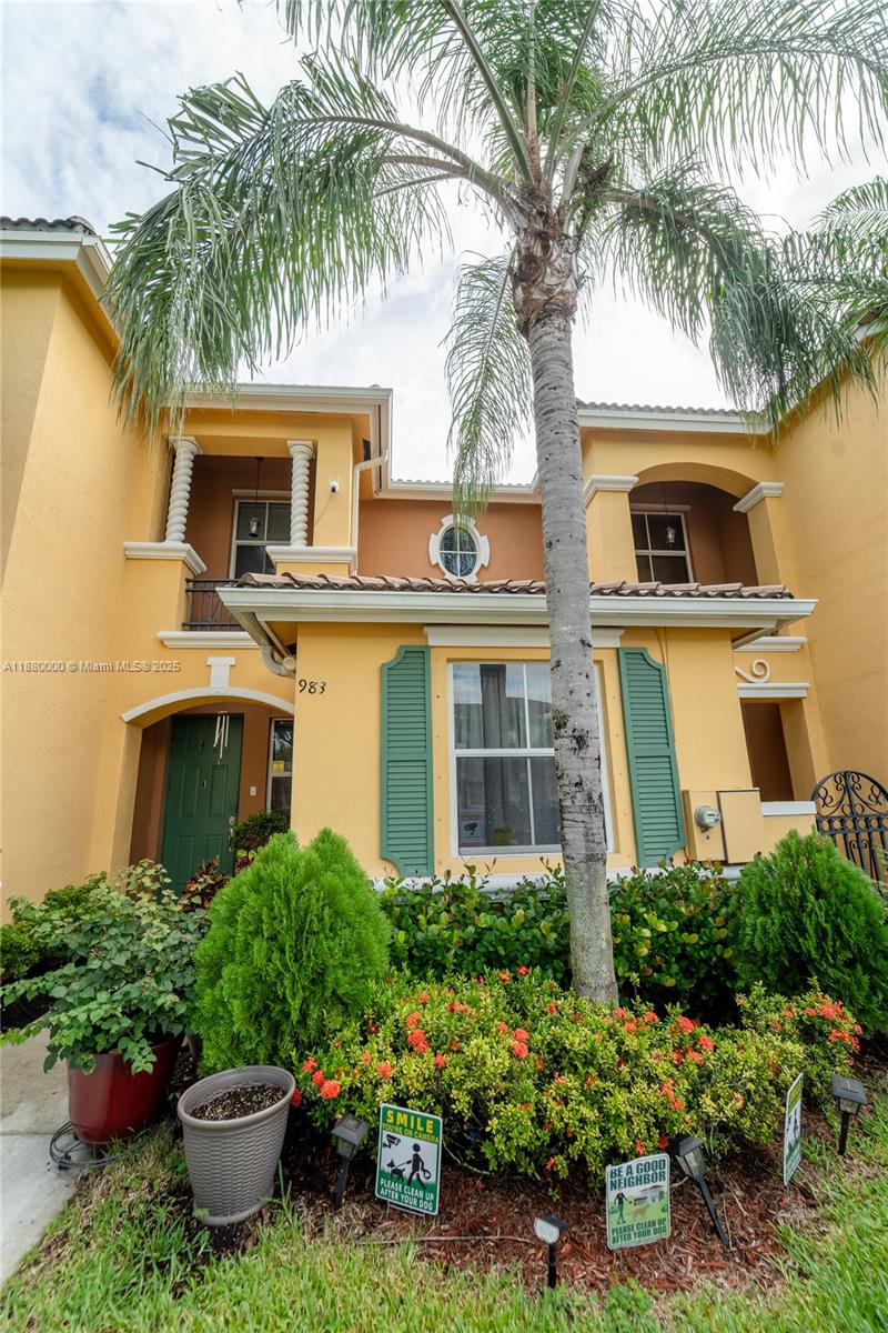 MARBELLA BAY - Residential