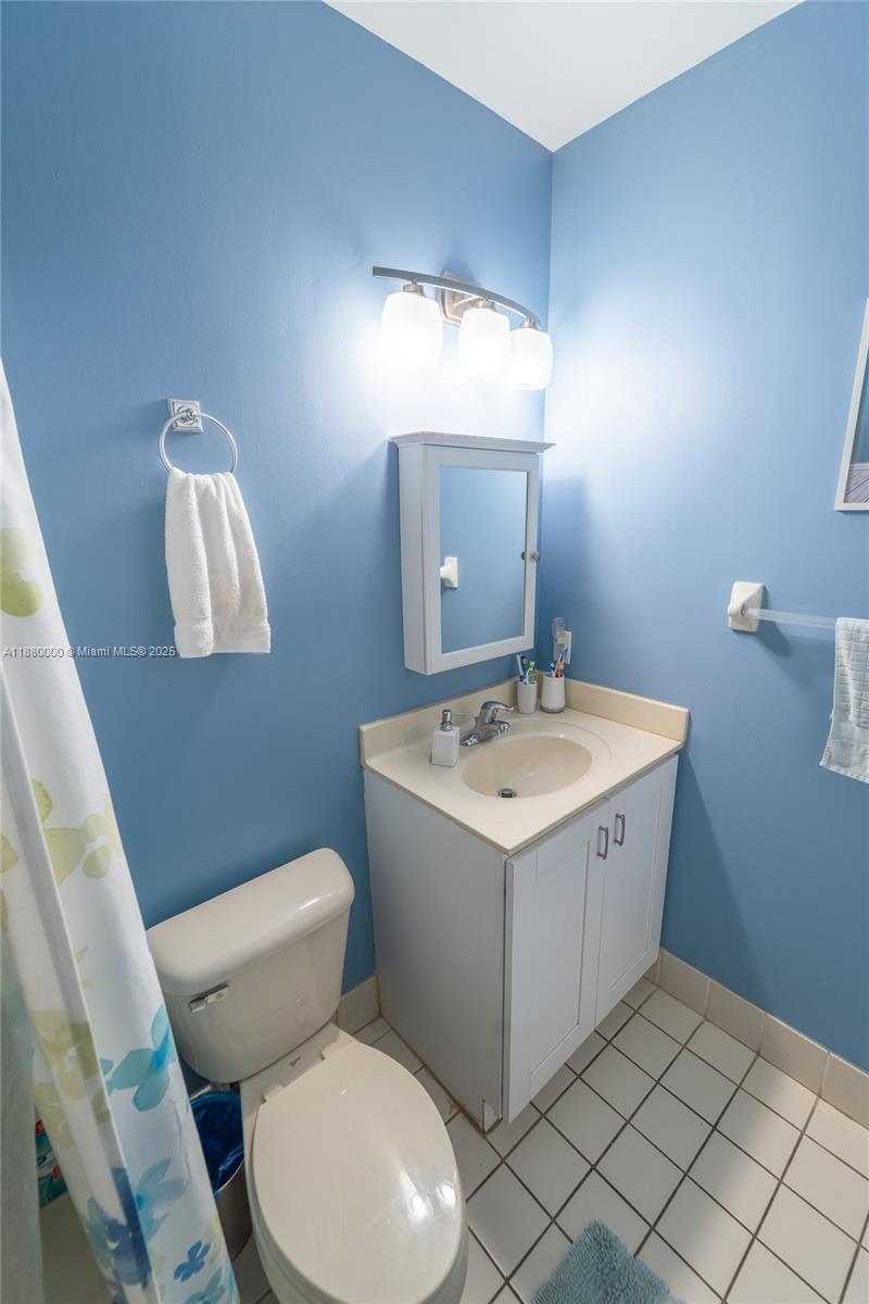 MARBELLA BAY - Residential