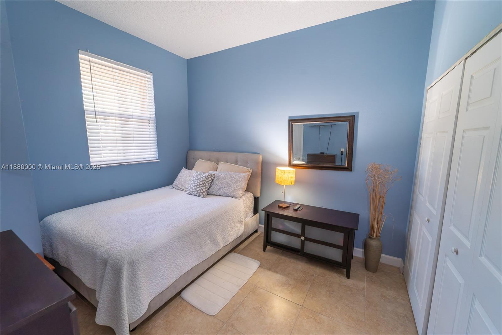 MARBELLA BAY - Residential