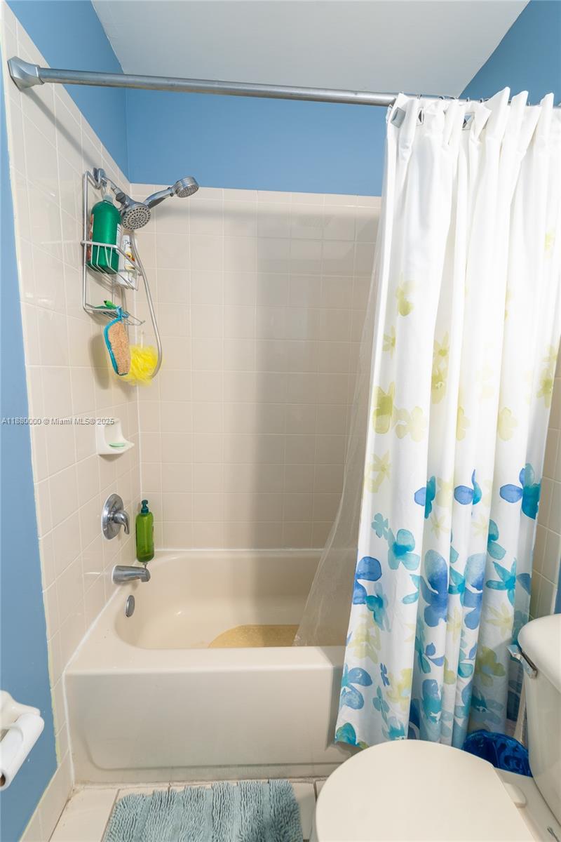 MARBELLA BAY - Residential