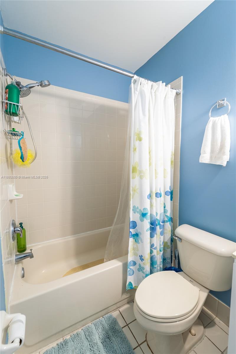 MARBELLA BAY - Residential