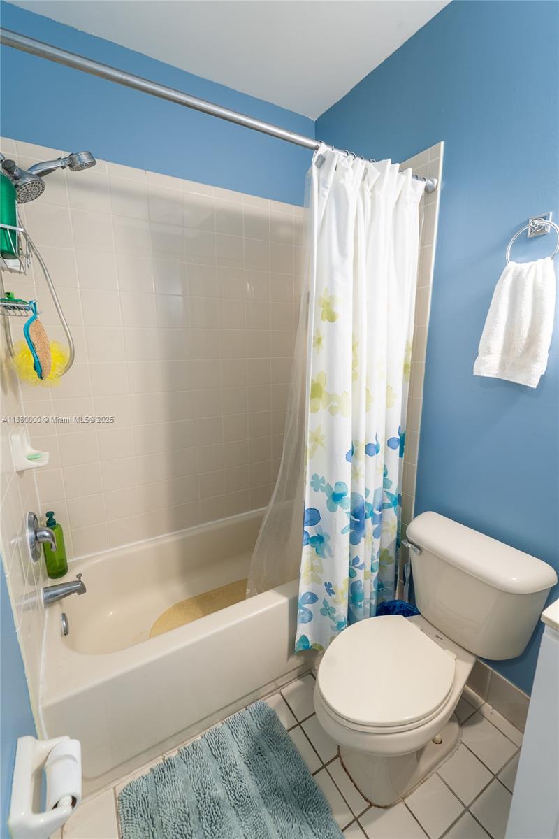 MARBELLA BAY - Residential