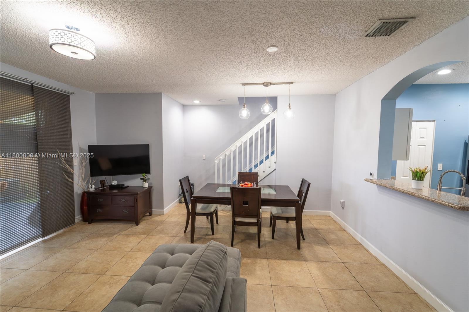 MARBELLA BAY - Residential