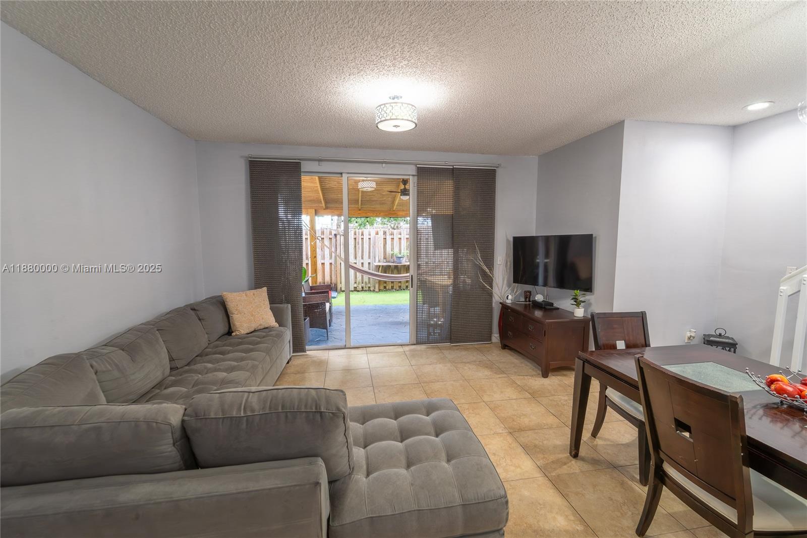 MARBELLA BAY - Residential