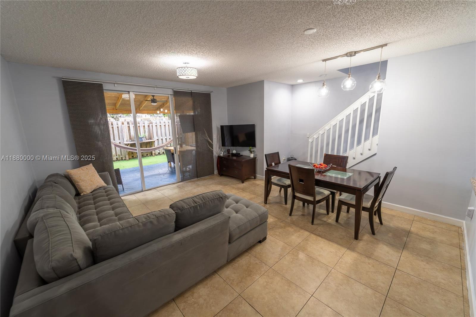 MARBELLA BAY - Residential