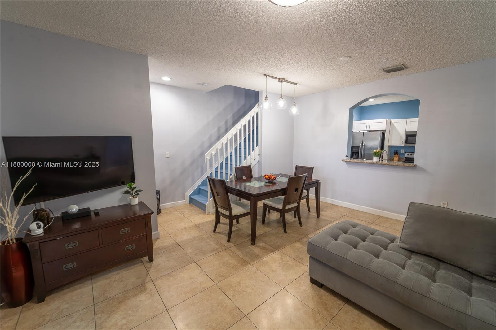 MARBELLA BAY - Residential