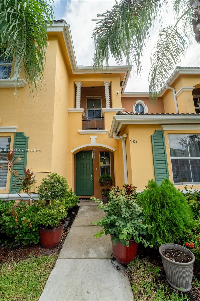 MARBELLA BAY - Residential