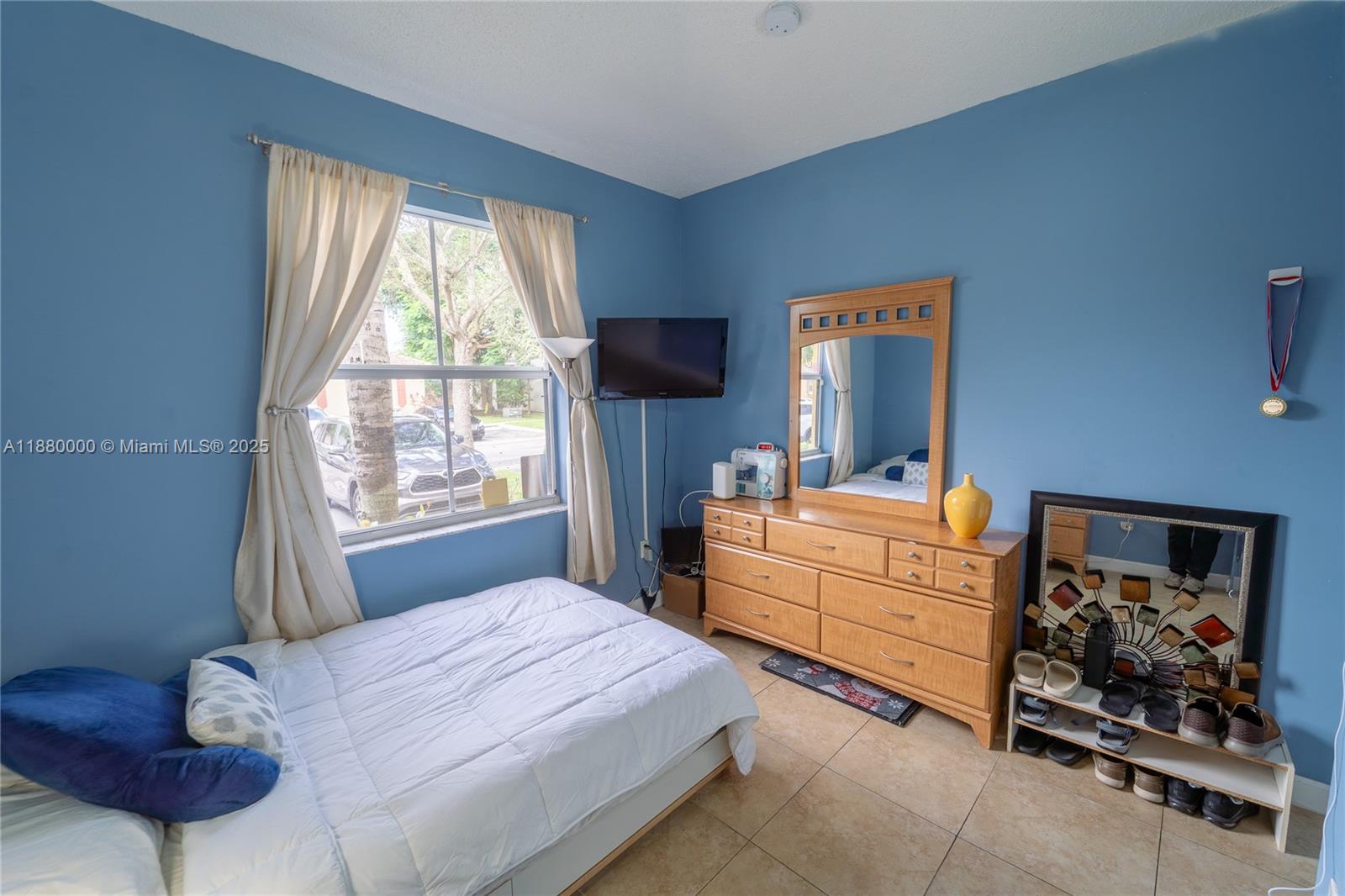 MARBELLA BAY - Residential