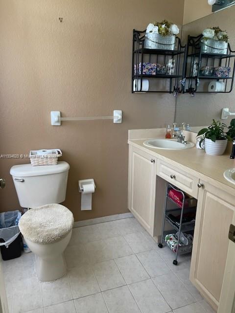 EMERALD LAKES - Residential