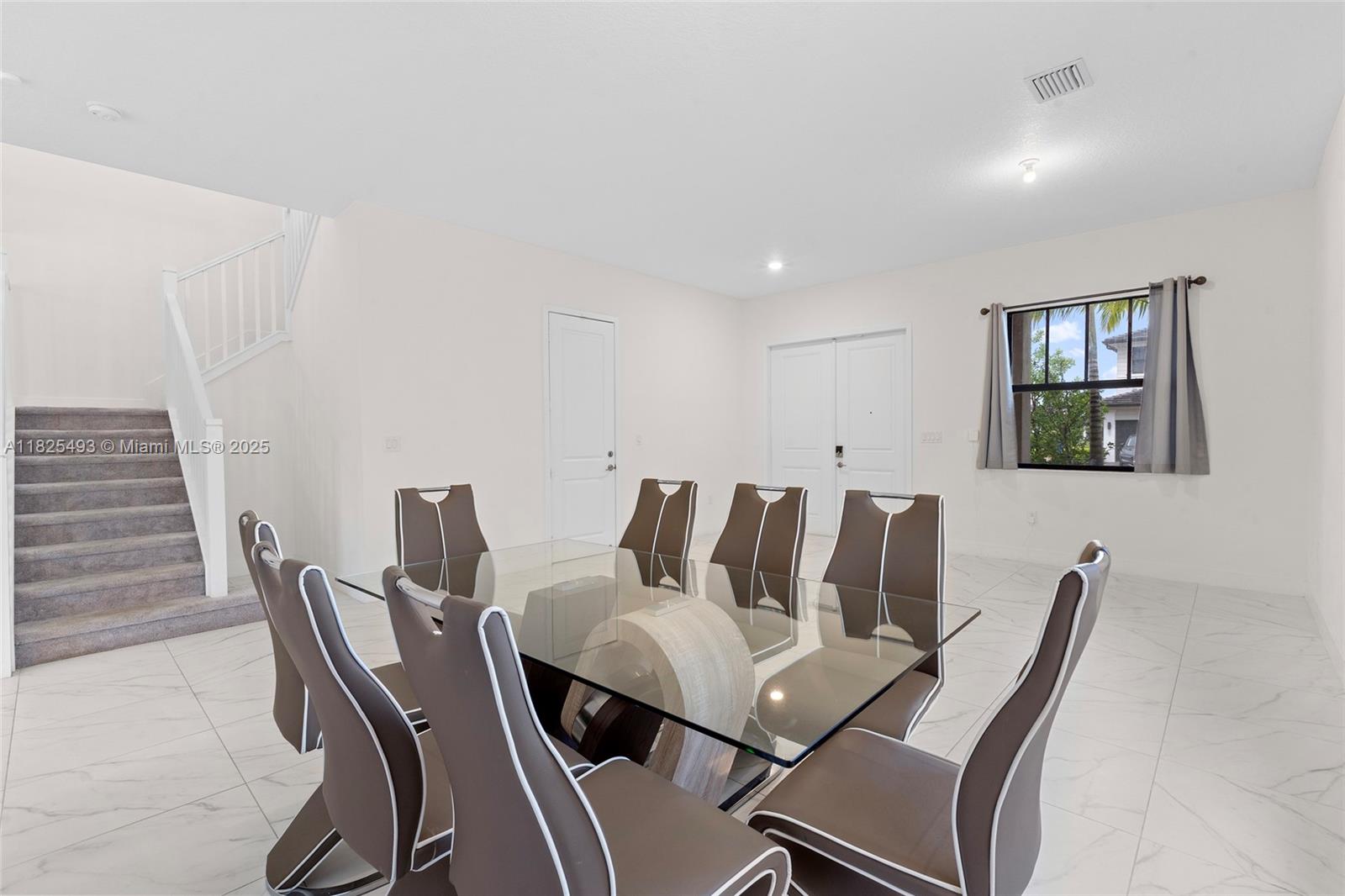 TUSCAN ISLES - Residential